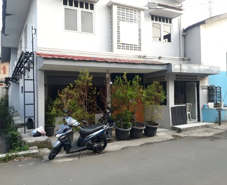 Kost 21 Pintu Full Isi Dekat Kampus UIN, di Pisangan, Ciputat Timur, Tangsel