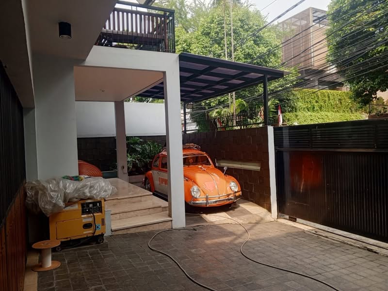 Rumah Cilandak Tengah Jakarta Selatan