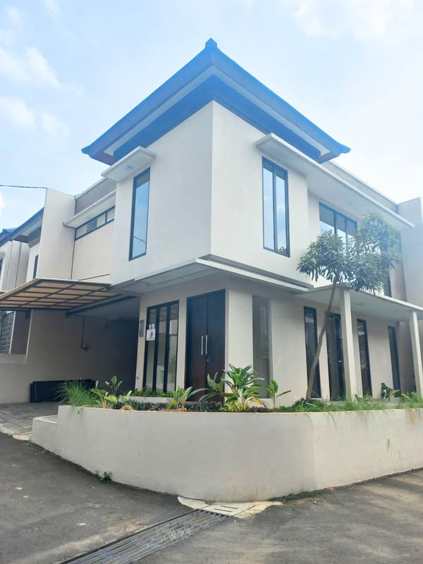 Rumah hook dalam cluster Cipayung dekat TMII