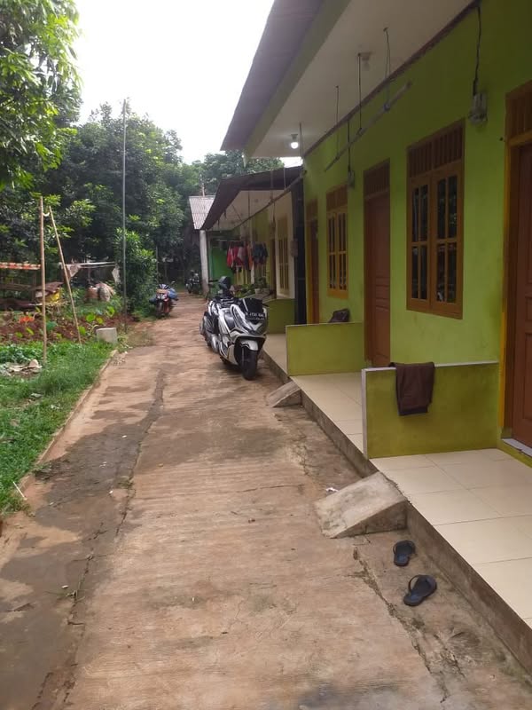 Rumah / 12 Pintu Kontrakan Pedurenan Bekasi