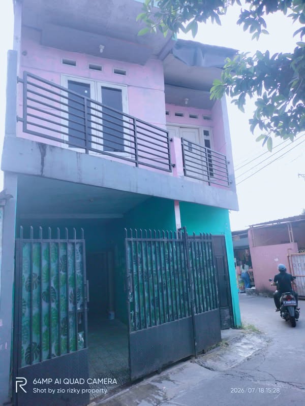 Foto Dijual Rumah di KOTA DEPOK - Rumah + Kios Cagar Alam Stasiun Depok