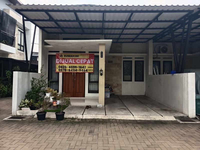 Rumah Modern Minimalis Bambu Apus Pamulang