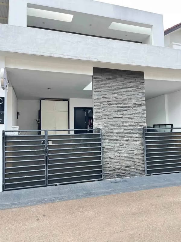 Rumah 2 Lantai Bintaro Sektor 3