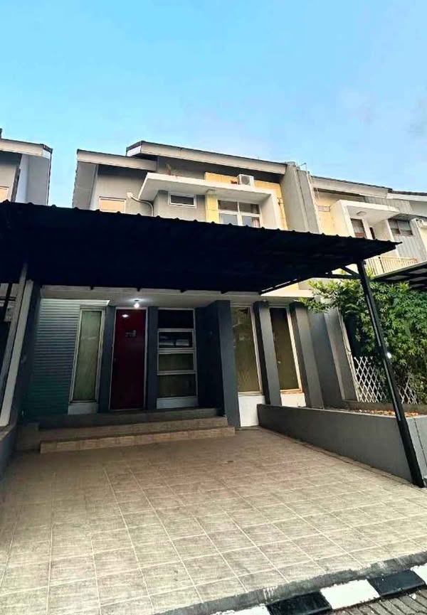 Rumah Modern 2 Lantai Siap Huni di Pondok Cabe Tangsel