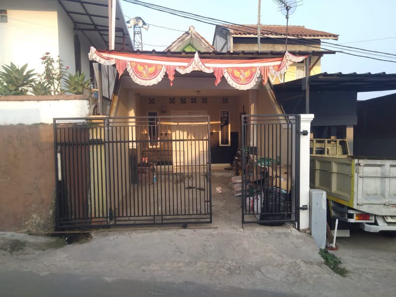 Rumah Pamoyanan Jalan Kampung Girang Cimahi Bandung Barat
