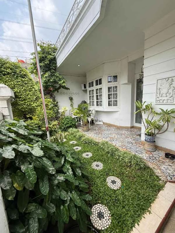 Rumah Mewah di Depok Dekat UI