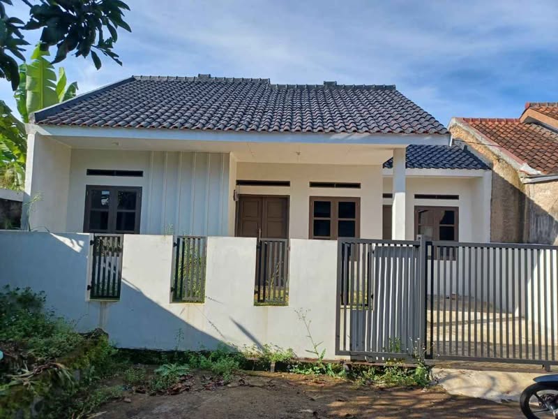 Rumah Baru Siap Huni Dalam Komplek Baros Kota Sukabumi