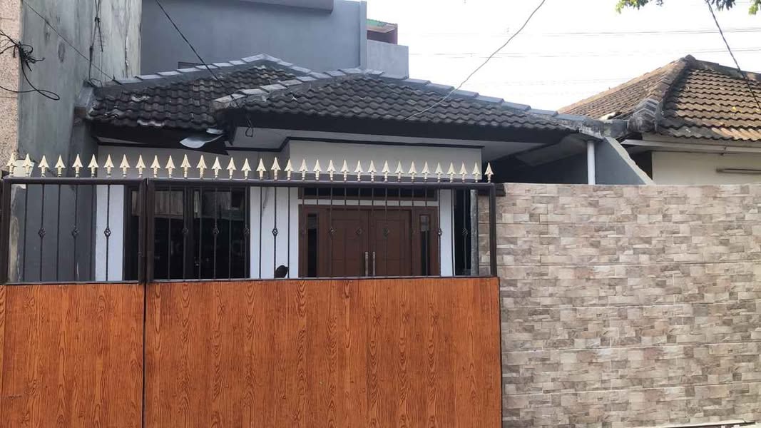 Rumah 2 lantai di RawaBuaya, Cengkareng
