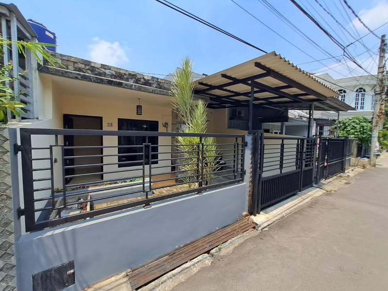 Rumah Di Dalam Cluster Masuk Mobil Lokasi Ciracas Jakarta Timur