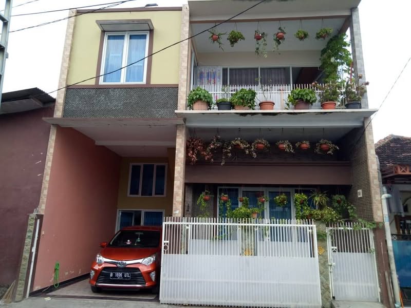 Foto Dijual Rumah di KOTA JAKARTA UTARA - Rumah siap Huni 2 ½ Lantai Malaka Permai Rorotan Cilincing