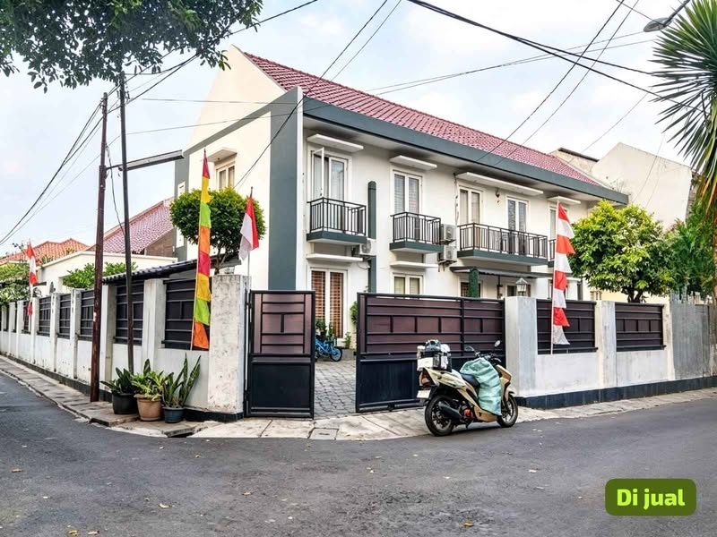 Rumah + Kos-kosan Setiabudi Jakarta Selatan