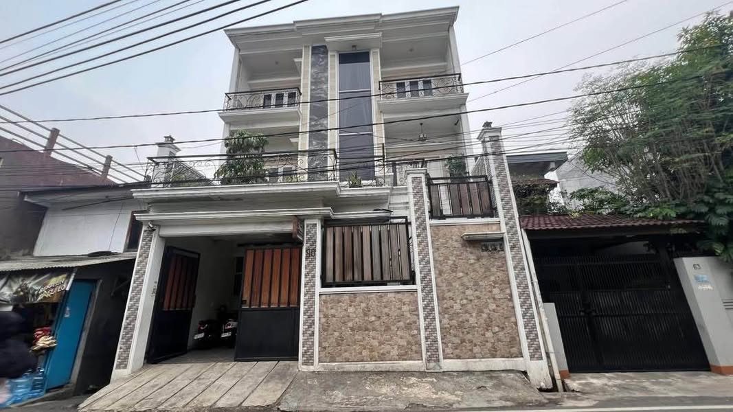 Rumah Kebon Jeruk Jakarta Barat