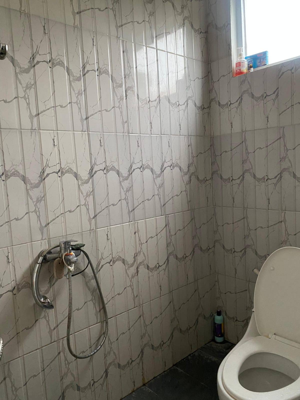Foto 4 Dijual Rumah di KOTA DEPOK - DIJUAL RUMAH SIAP HUNI HOOK CLUSTER LAKEWOOD