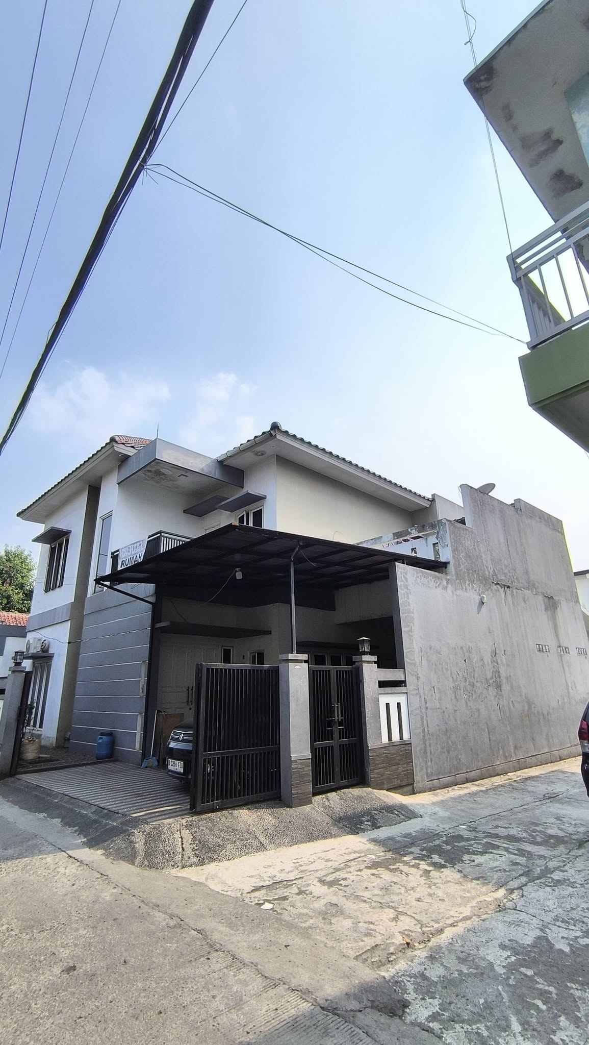DIJUAL RUMAH