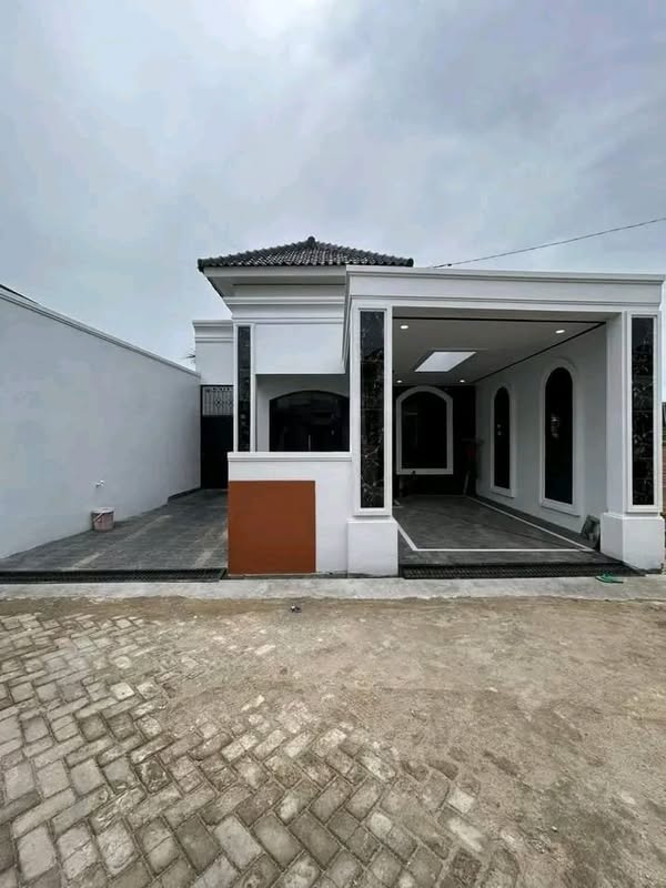 Rumah Mewah 1 Lantai American Style
