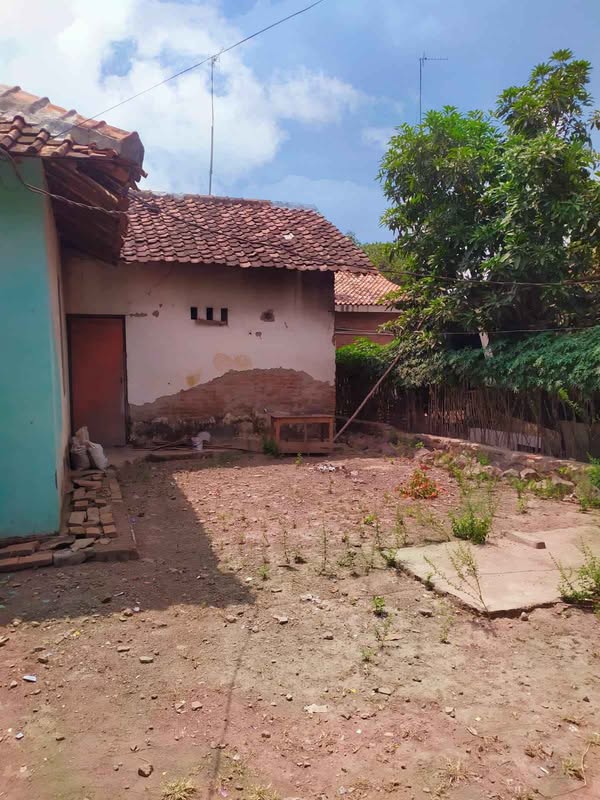 Rumah kampung Ciwaringin Cirebon