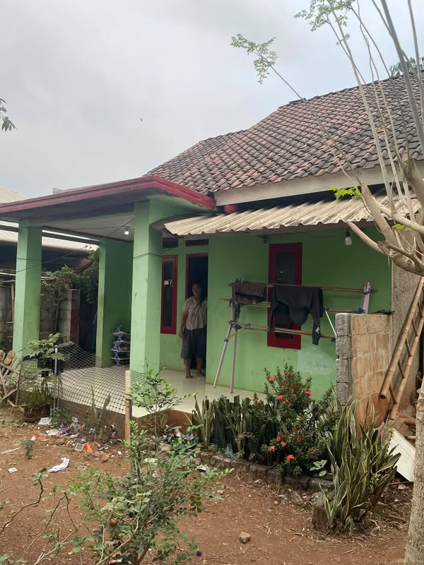 Rumah Jatiluhur Kembang Kuning Purwakarta