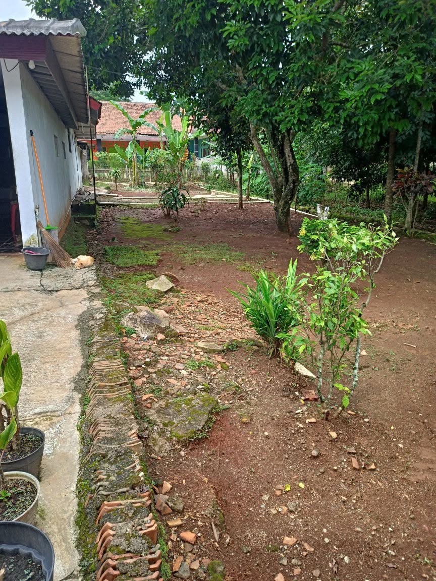 Dijual rumah dan tanah siap huni Lt
