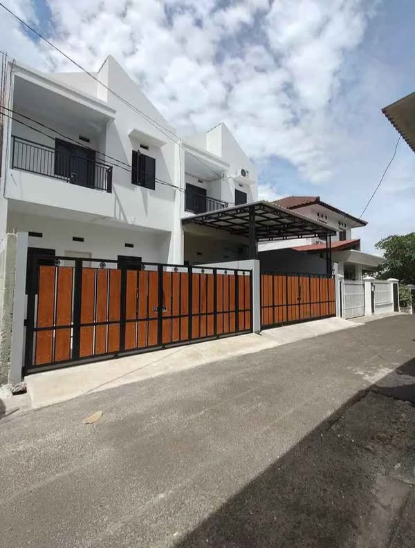 Rumah Cluster Baru Modern Living 2 Lantai Di Kalisari