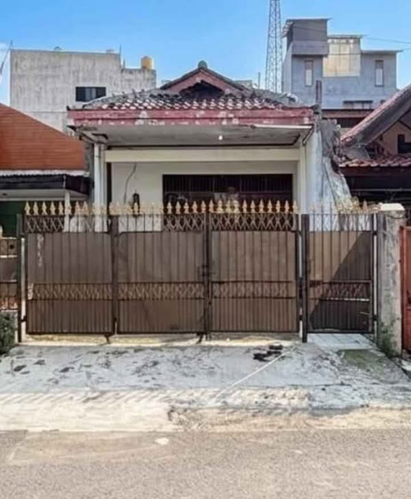 Rumah Lama Tebet Jakarta Selatan