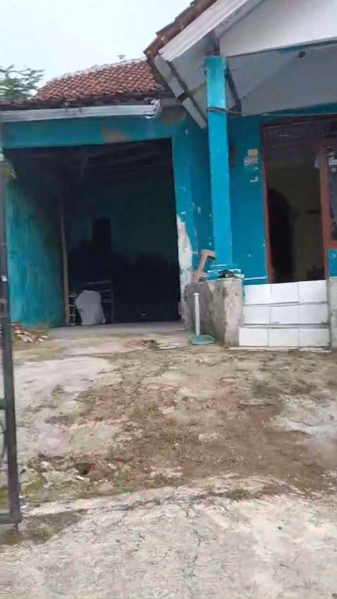 Tanah beserta bangunan peninggalan mertua Gunung Meyan Pamijahan Bogor