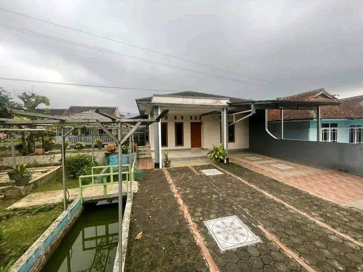 Rumah Cipatat Raja Mandala