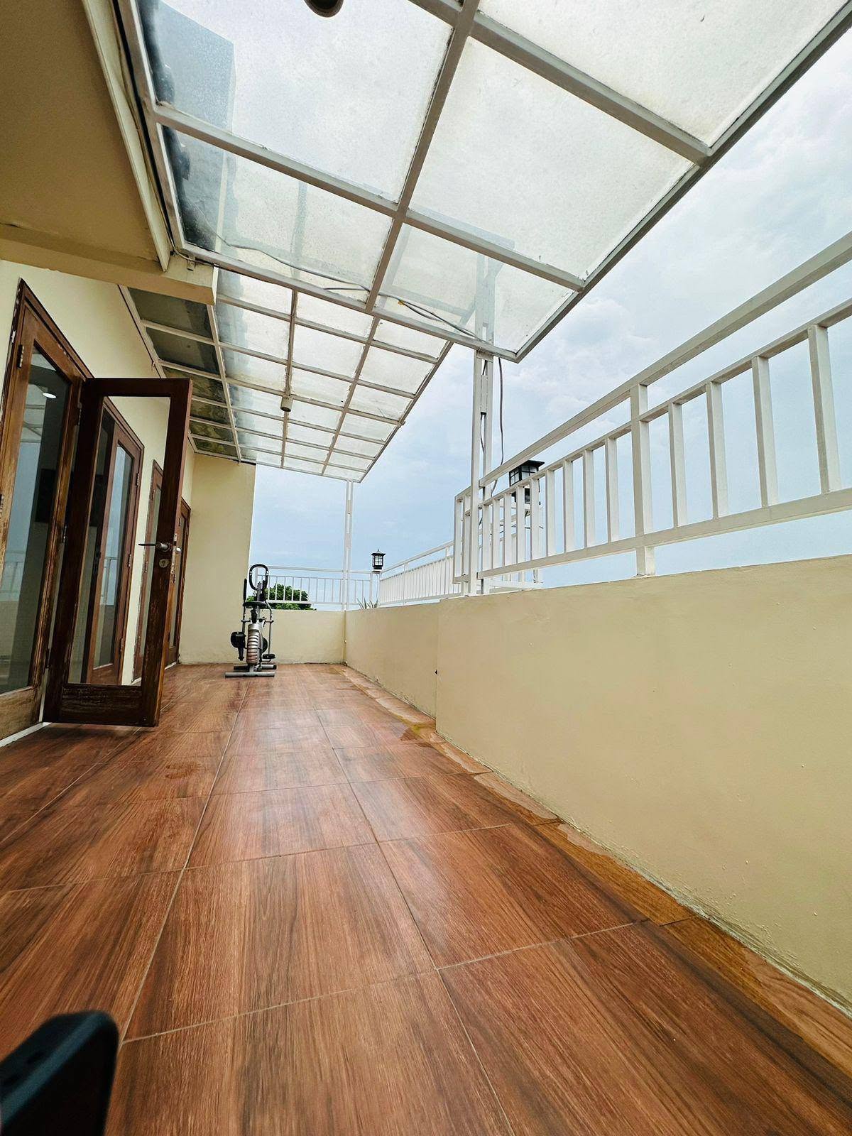 Foto 3 Dijual Rumah di KABUPATEN BOGOR - DIJUAL Rumah 3 lantai Surat SHM