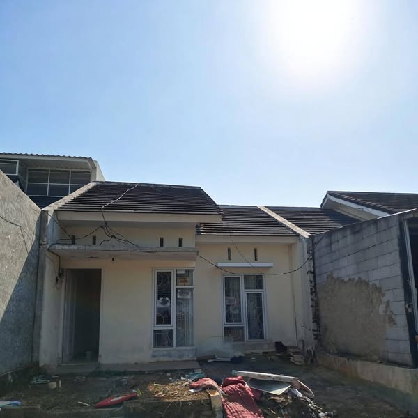 Dijual Rumah Murah Strategis di Batumas Regency Cisereuh