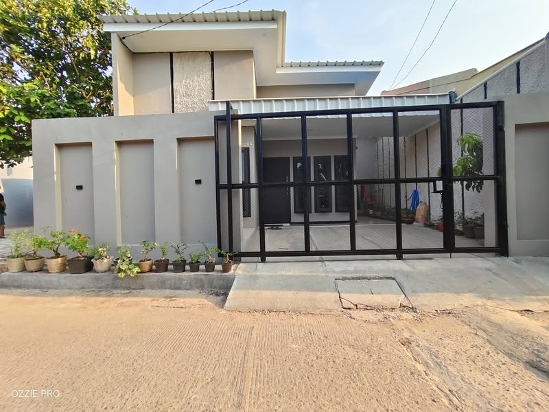 Dijual Rumah Baru Siap Huni Bebas Banjir di Mustikajaya