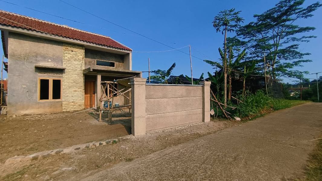 Dijual Jual Rumah Eksklusif Tipe 80/190 di Townhouse
