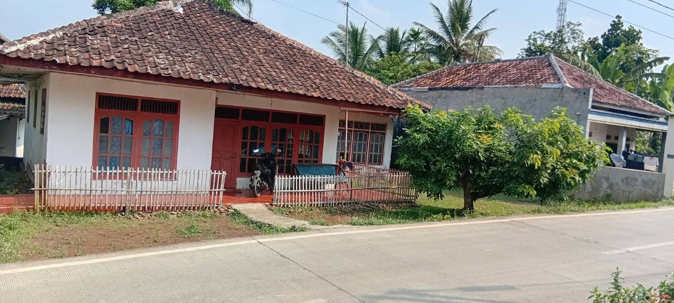 Dijual Jual Rumah Strategis Pinggir Jalan Raya Cianjur 350m