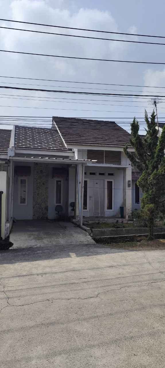 Dijual Rumah Siap Huni 2 Kamar di Cibadak Sukabumi