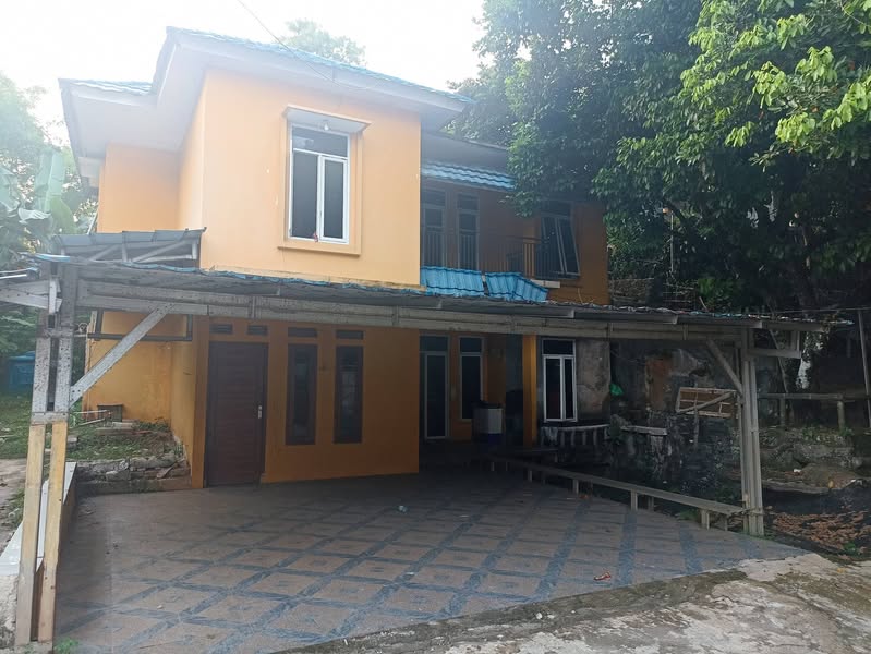 Dijual Jual Rumah 2 Lantai Nyaman di Cibinong Bogor Murah