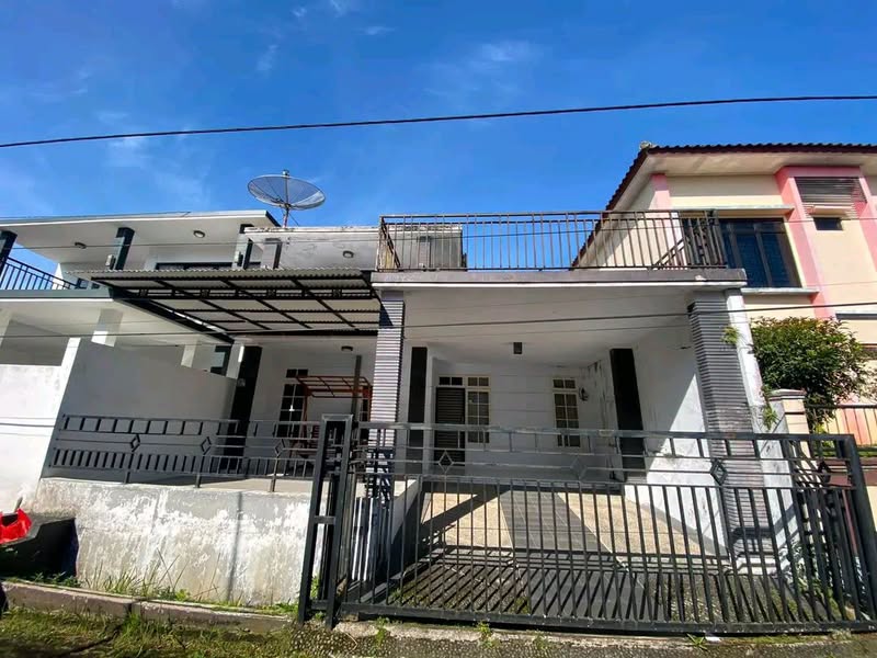 Dijual Jual Villa Murah 2 Lantai SHM di Cisarua Puncak Bogor