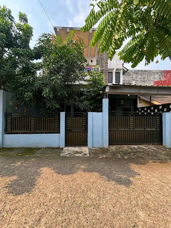 Dijual Rumah Murah SHM 250m2 di Perumahan Bambu Kuning