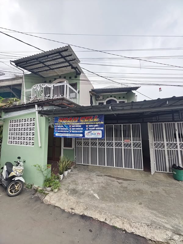 Dijual Jual Rumah 2 Lantai Strategis Pinggir Jalan di