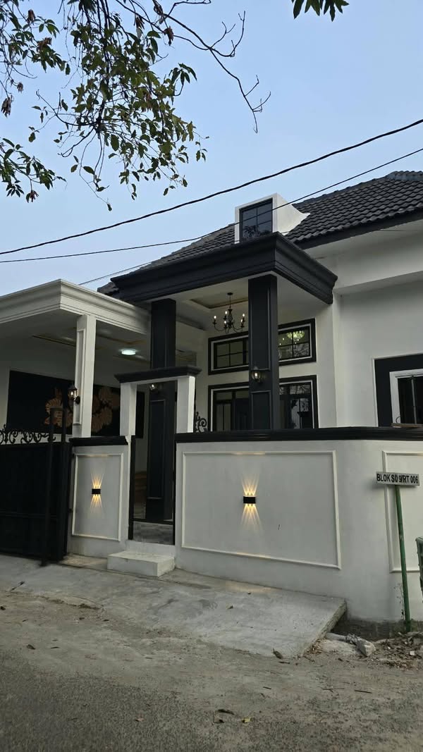 Dijual Rumah Murah Strategis Depan Masjid di Citra Indah