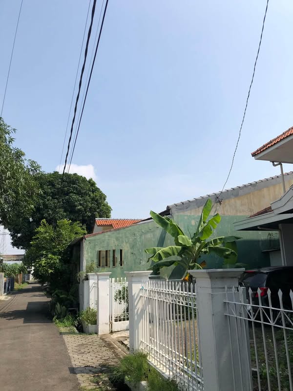 Dijual Rumah Luas 300m 2 Lantai di Cirebon Jawa Tengah