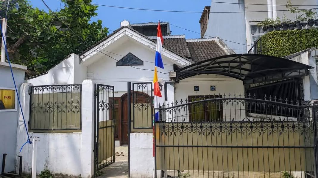 Dijual Rumah 2 Lantai SHM Jl Haji Gofur Cimahi KBB