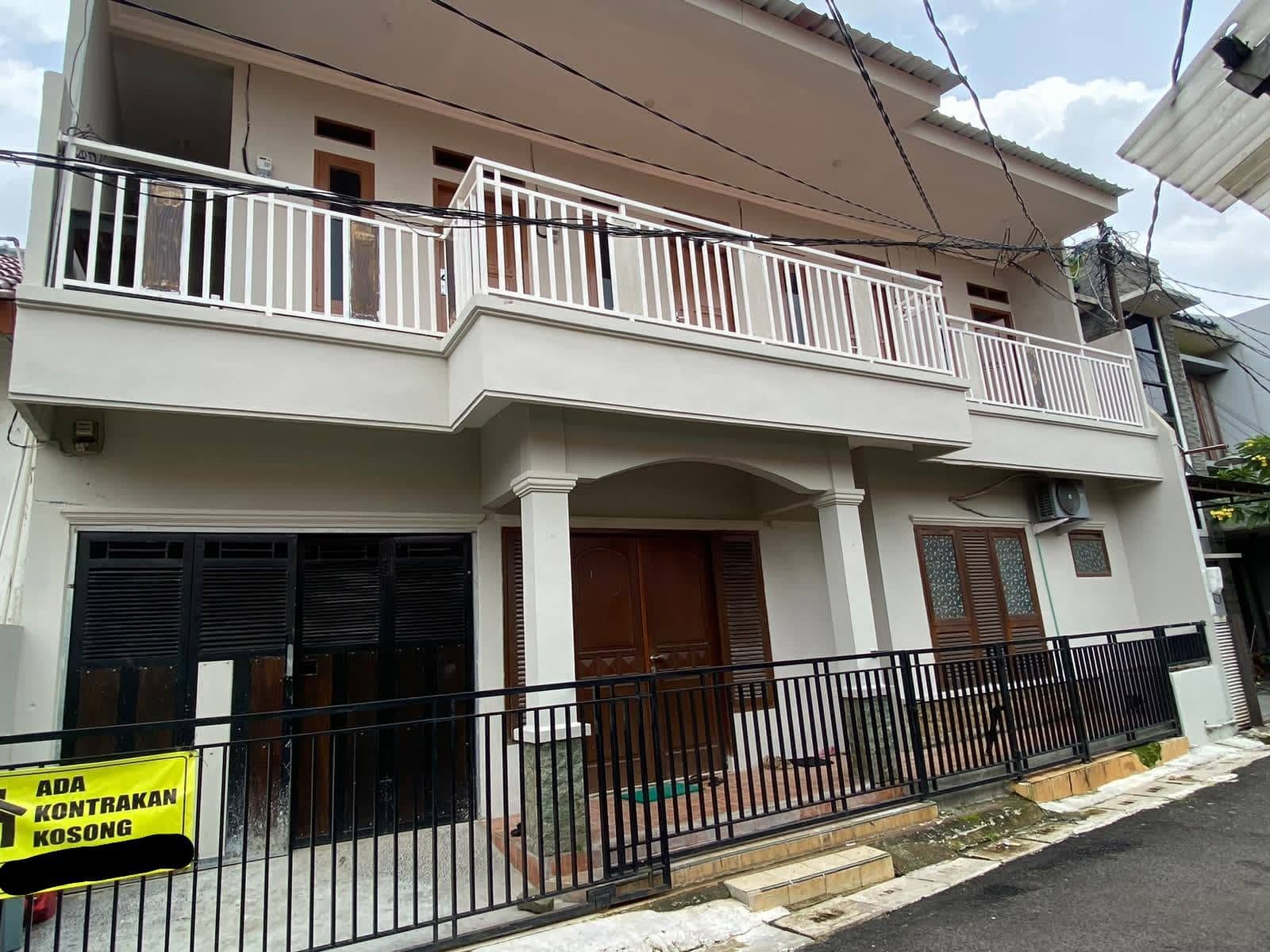 Dijual Cepat Rumah + Kontrakan