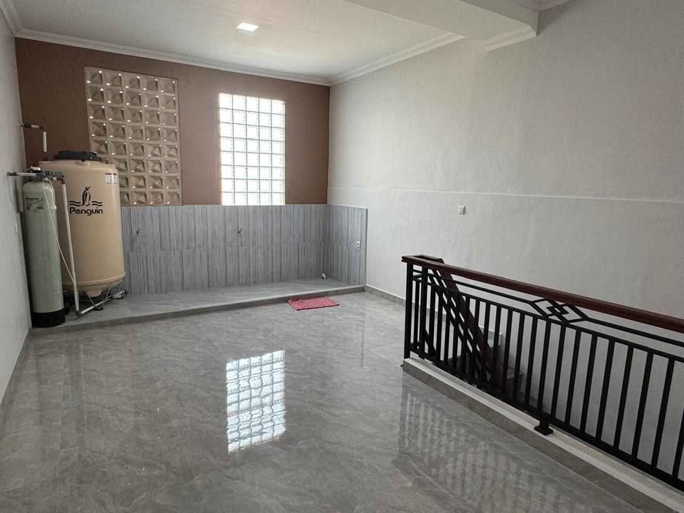 Foto 6 Dijual Rumah di KOTA BEKASI - Rumah Murah 2 Lantai Siap Huni di Rawalumbu Bekasi