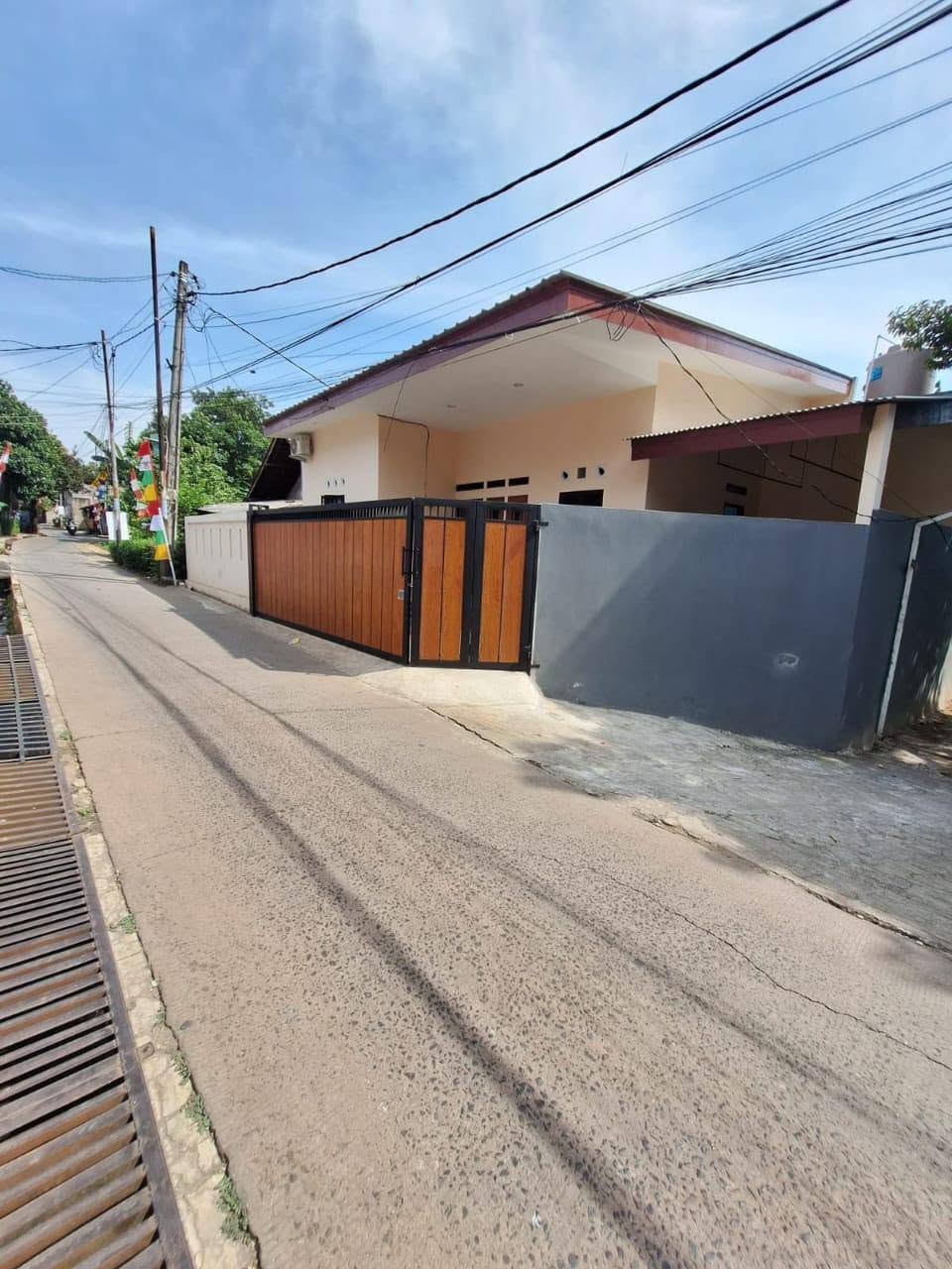 Rumah Bangunan Baru Siap Huni di Jatimurni Bekasi