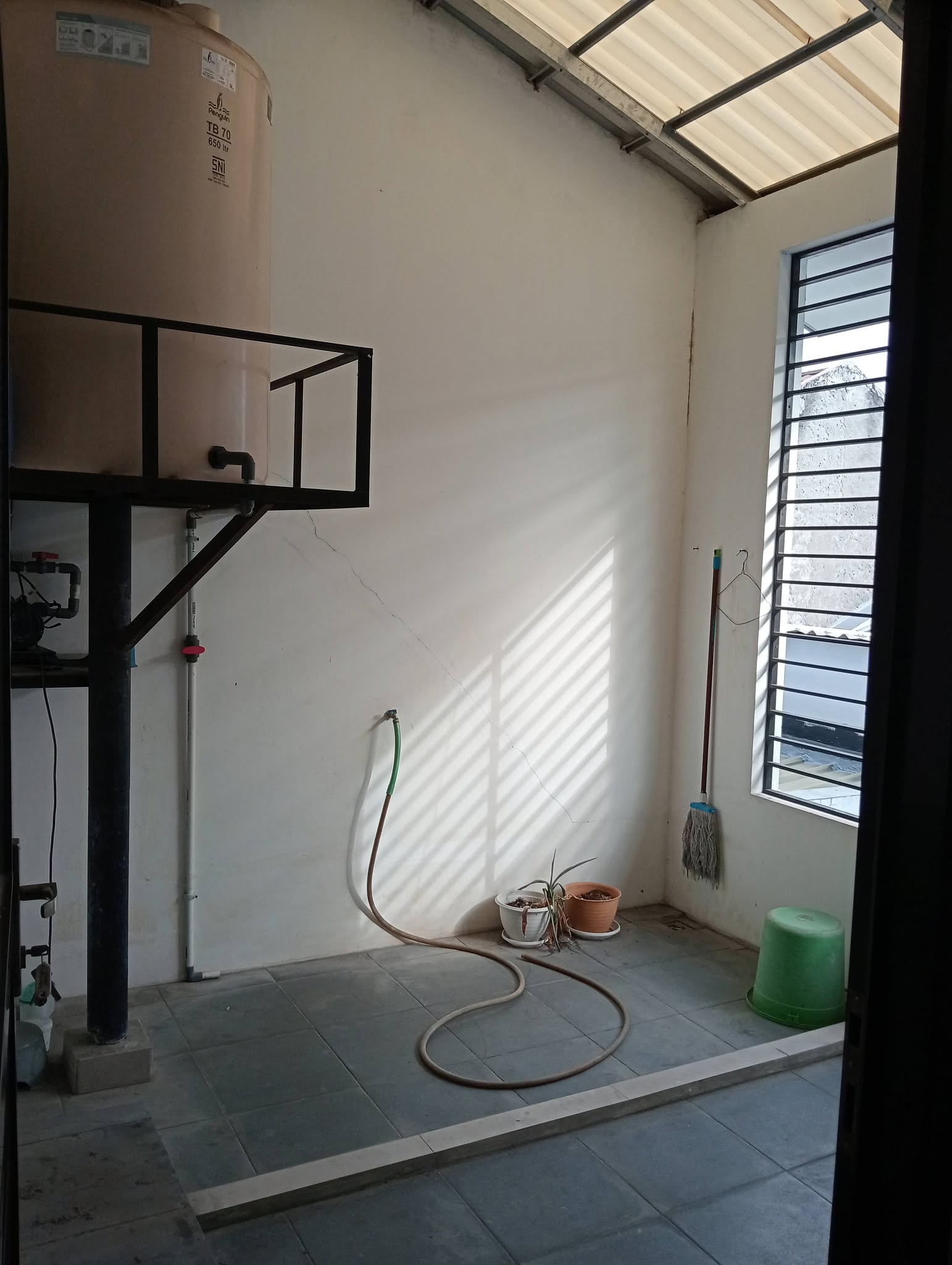 Foto 5 Dijual Rumah di KOTA BEKASI - Rumah Siap Huni Bintara Loka Indah Bekasi Barat