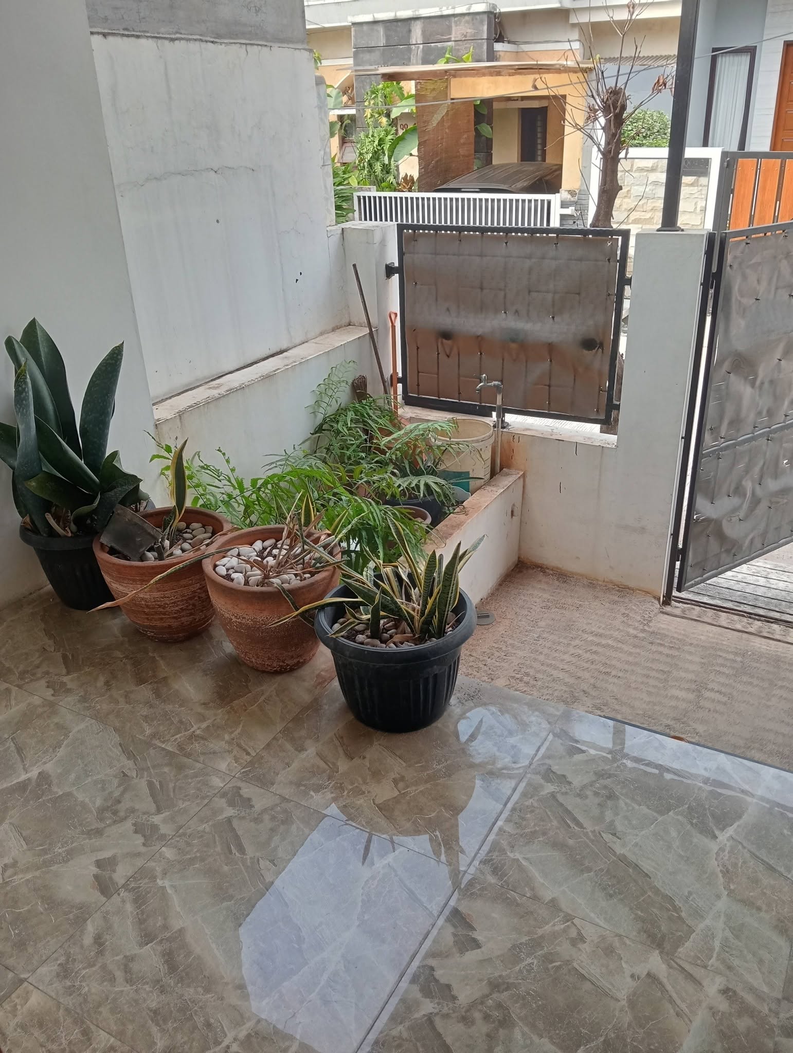 Foto 10 Dijual Rumah di KOTA BEKASI - Rumah Siap Huni Bintara Loka Indah Bekasi Barat