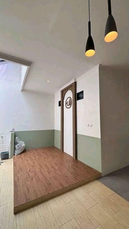 Foto 3 Dijual Rumah di KOTA BANDUNG - Rumah Cantik di Pinggir Jalan Sindanglaya Arcamanik