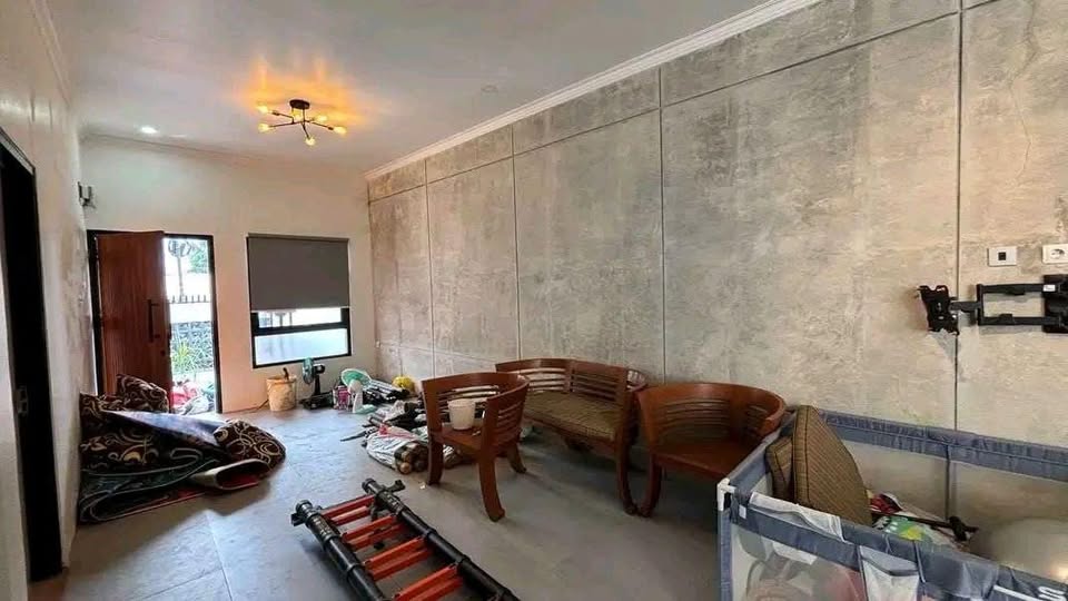 Foto 5 Dijual Rumah di KOTA BANDUNG - Rumah Cantik di Pinggir Jalan Sindanglaya Arcamanik