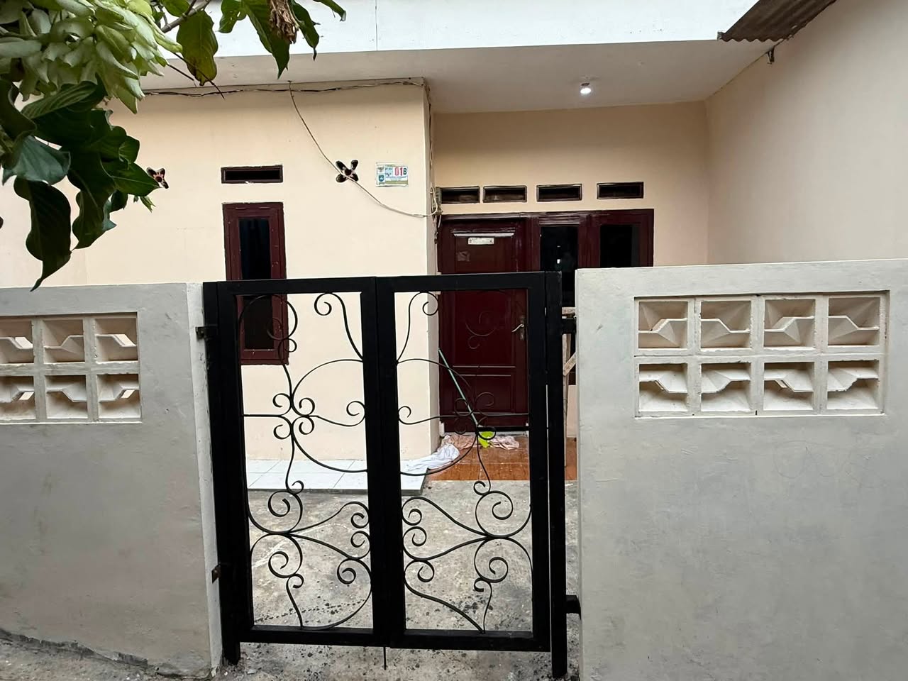 Dijual Rumah + Kontrakan 3 petak Murah