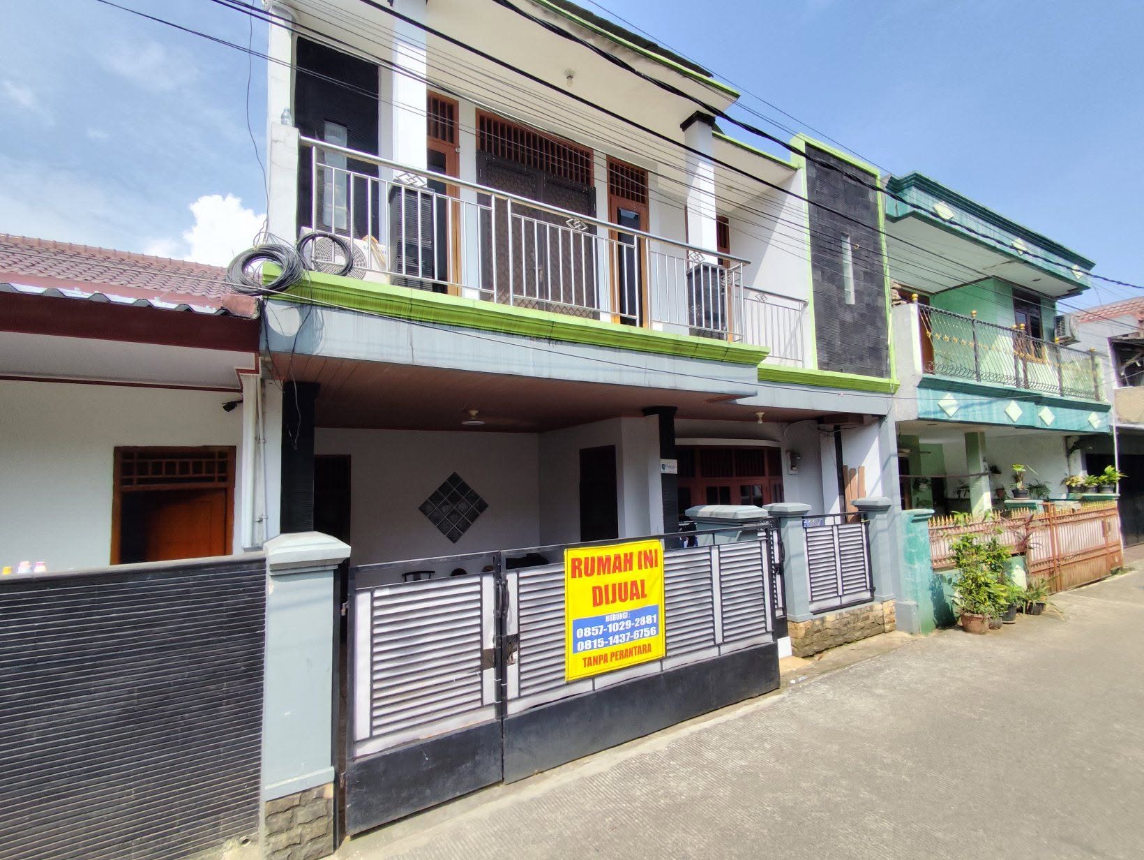 Dijual Rumah 2 1/2 lantai