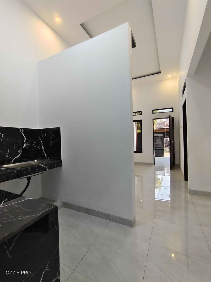 Foto 9 Dijual Rumah di KOTA BEKASI - Rumah Classic Siap Huni Bebas Banjir Bekasi Timur Regensi 2