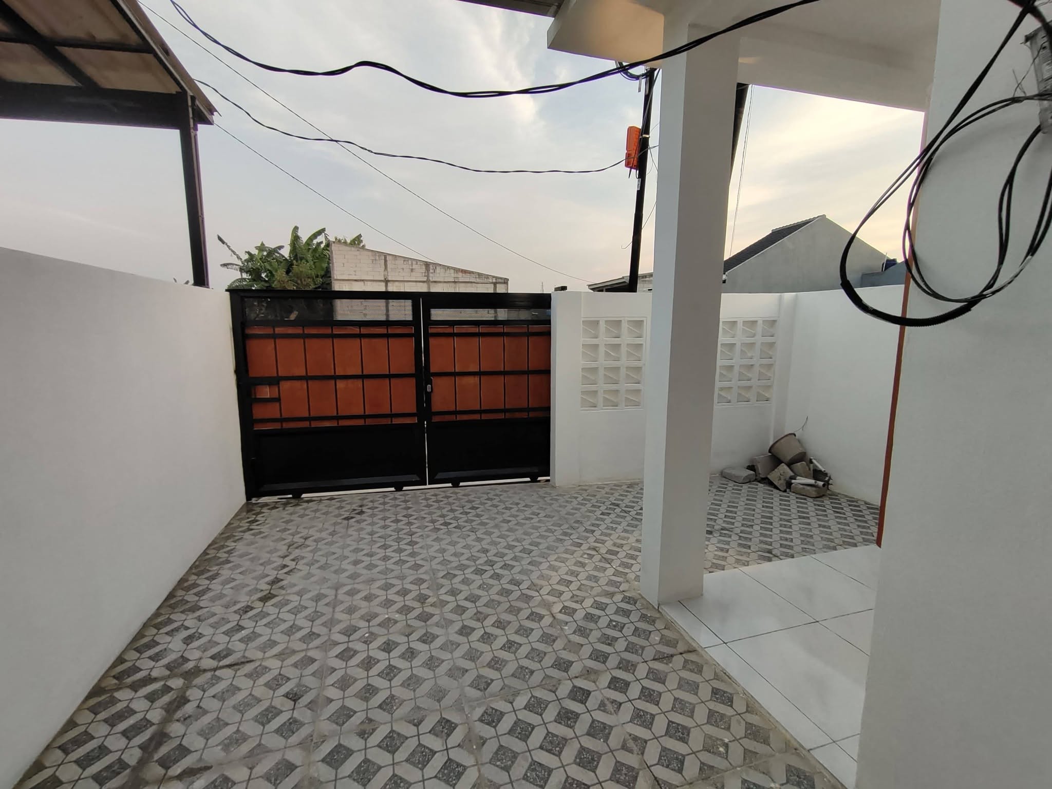 Foto 1 Dijual Rumah di KABUPATEN BEKASI - Rumah Baru Murah Siap Huni Posisi Hook di Ujung Harapan Bekasi